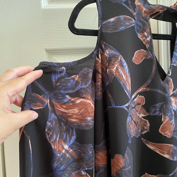 Women’s Everly Dress - Picture 4 of 14